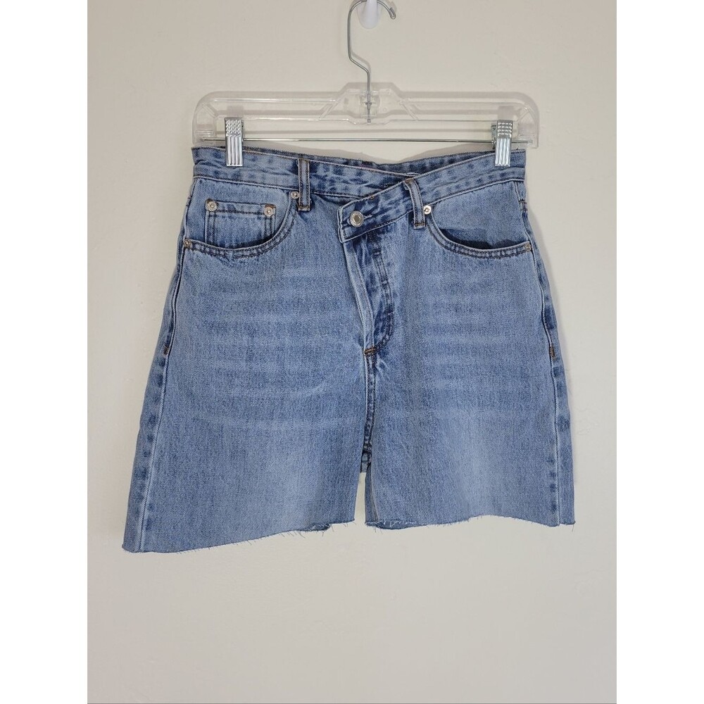 EDIKTRED WOMEN SIZE S Light Wash Denim Cutoff Shorts Distressed Denim